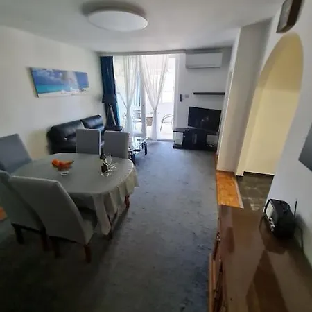 Mira Zadar-spacious 3-bedroom Near & Old Town * Zadar