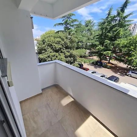 Lägenhet Mira Zadar-spacious 3-bedroom Near & Old Town Zadar
